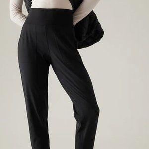 NWT Athleta Venice Jogger Size 1X